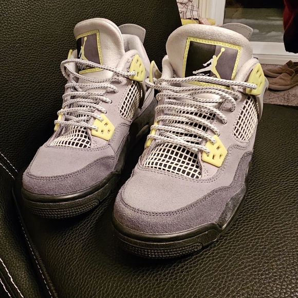 Jordan 4 Retro Mid Neon 95 Size 37.5 - Picture 1 of 10
